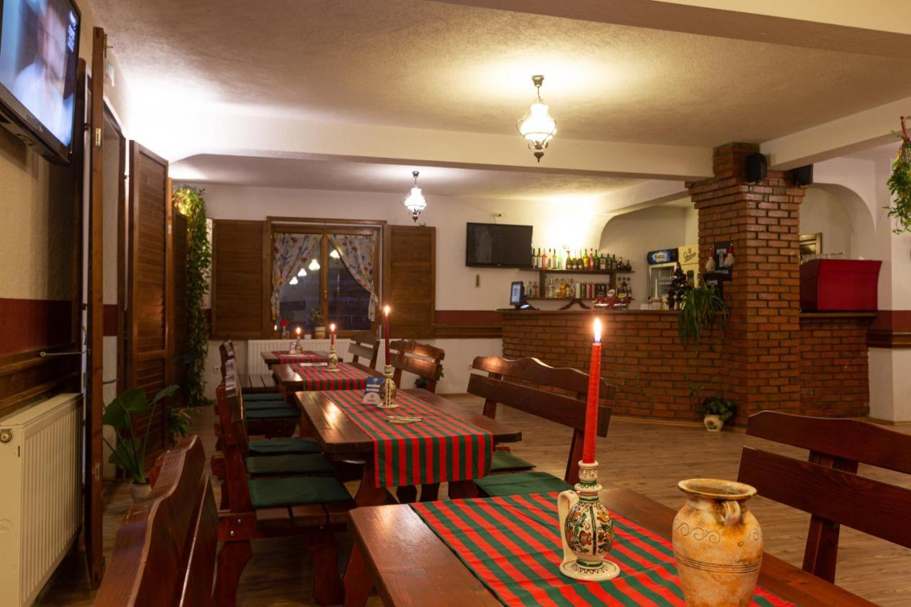 Pensiunea Si Restaurant Erdo Odorheiu Secuiesc Exteriör bild